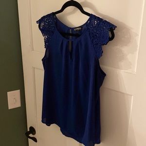 Express lace shoulder top